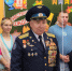 Ветеран боевых действий поздравил с Днем знаний учеников школы в Монине - Regions.Ru